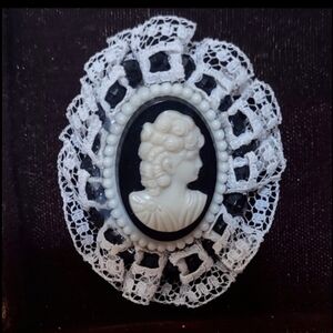 Cameo on Lace
